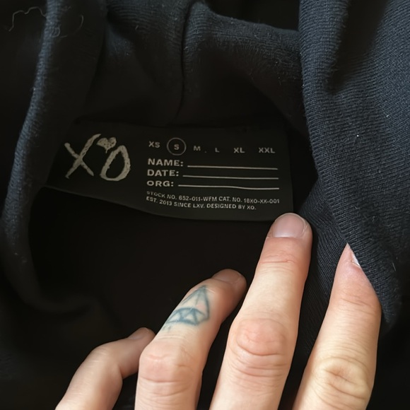 THE WEEKND MADNESS XO Collage Logo Pullover Black Hoodie NWOT - Picture 4 of 5